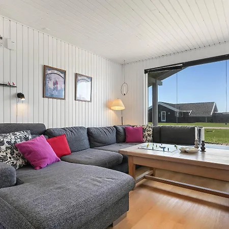 Strandnær Luksus Og ægte Ferieidyl I Vejlby Klit Sj165 * Harboør